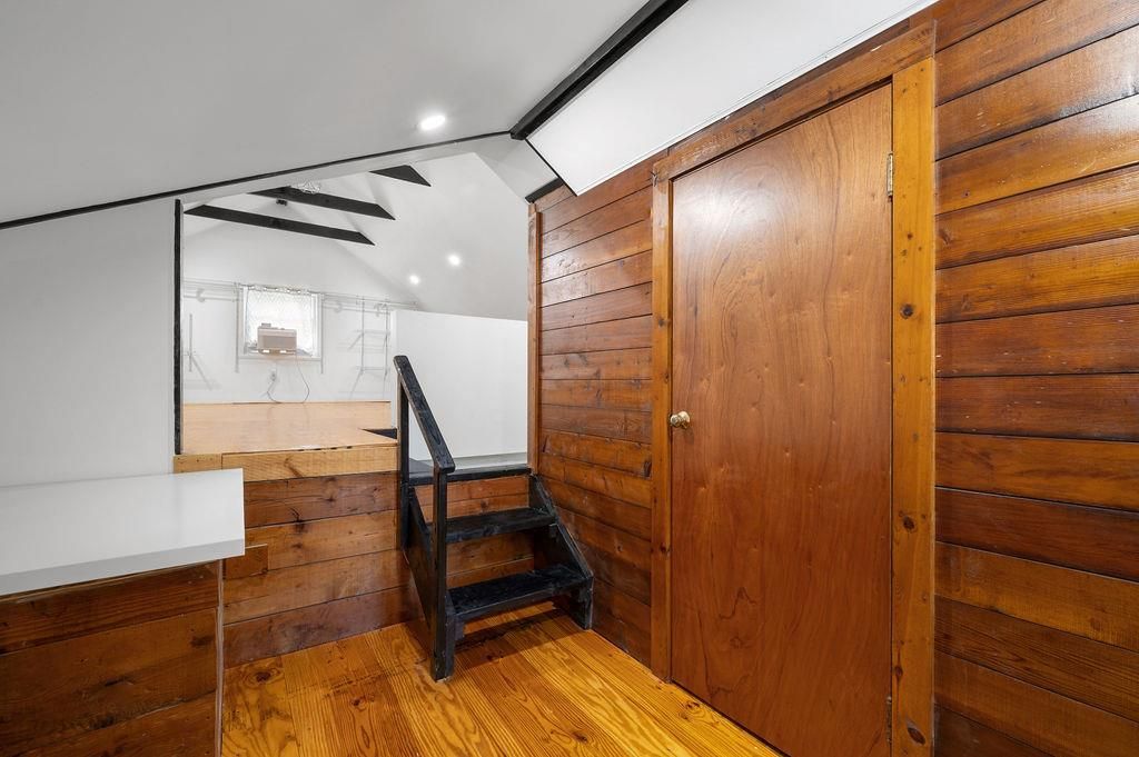 Interior, Recessed Lighting, Wood Texture Flooring, Wooden Walls