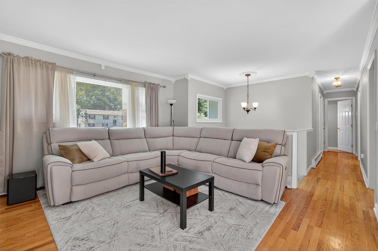 Chandelier, Interior, Living room, Pendant Lights, Wood Texture Flooring