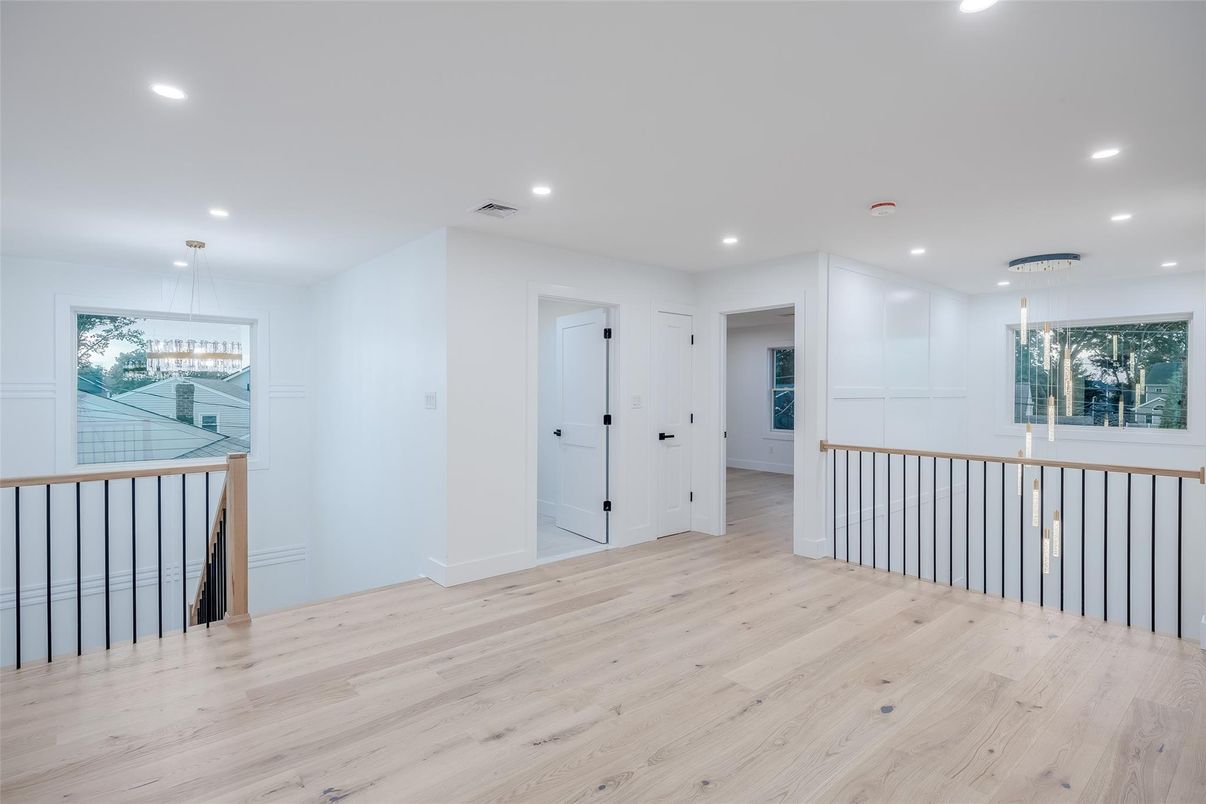Chandelier, Empty room, Interior, Recessed Lighting, Wood Texture Flooring