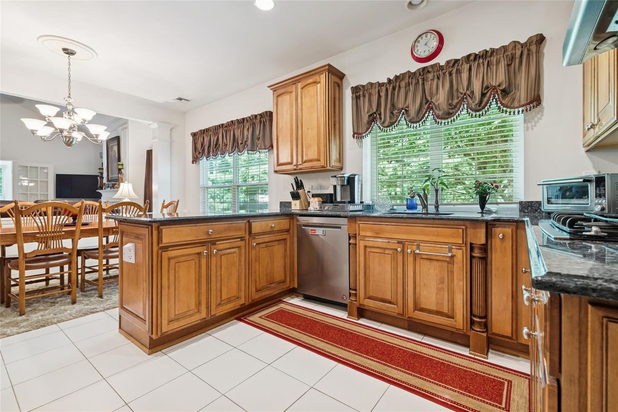Chandelier, Dining room, Interior, Kitchen, Recessed Lighting