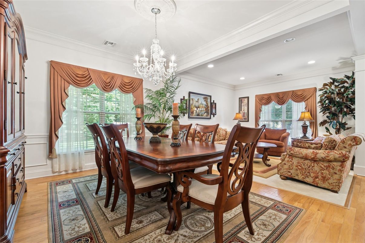 Chandelier, Dining room, Interior, Living room, Recessed Lighting, Wood Texture Flooring