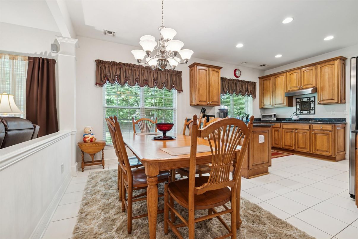 Chandelier, Dining room, Interior, Kitchen, Recessed Lighting