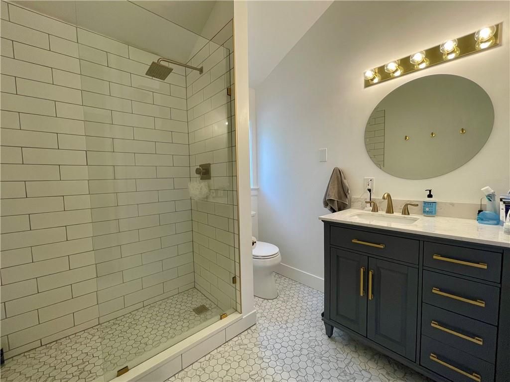 Bathroom, Dual Sink Vanities, Glass Shower, Interior