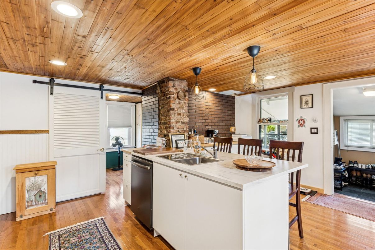 Dining room, Interior, Kitchen, Pendant Lights, Recessed Lighting, Stone Walls, Wooden Ceilings, Wood Texture Flooring