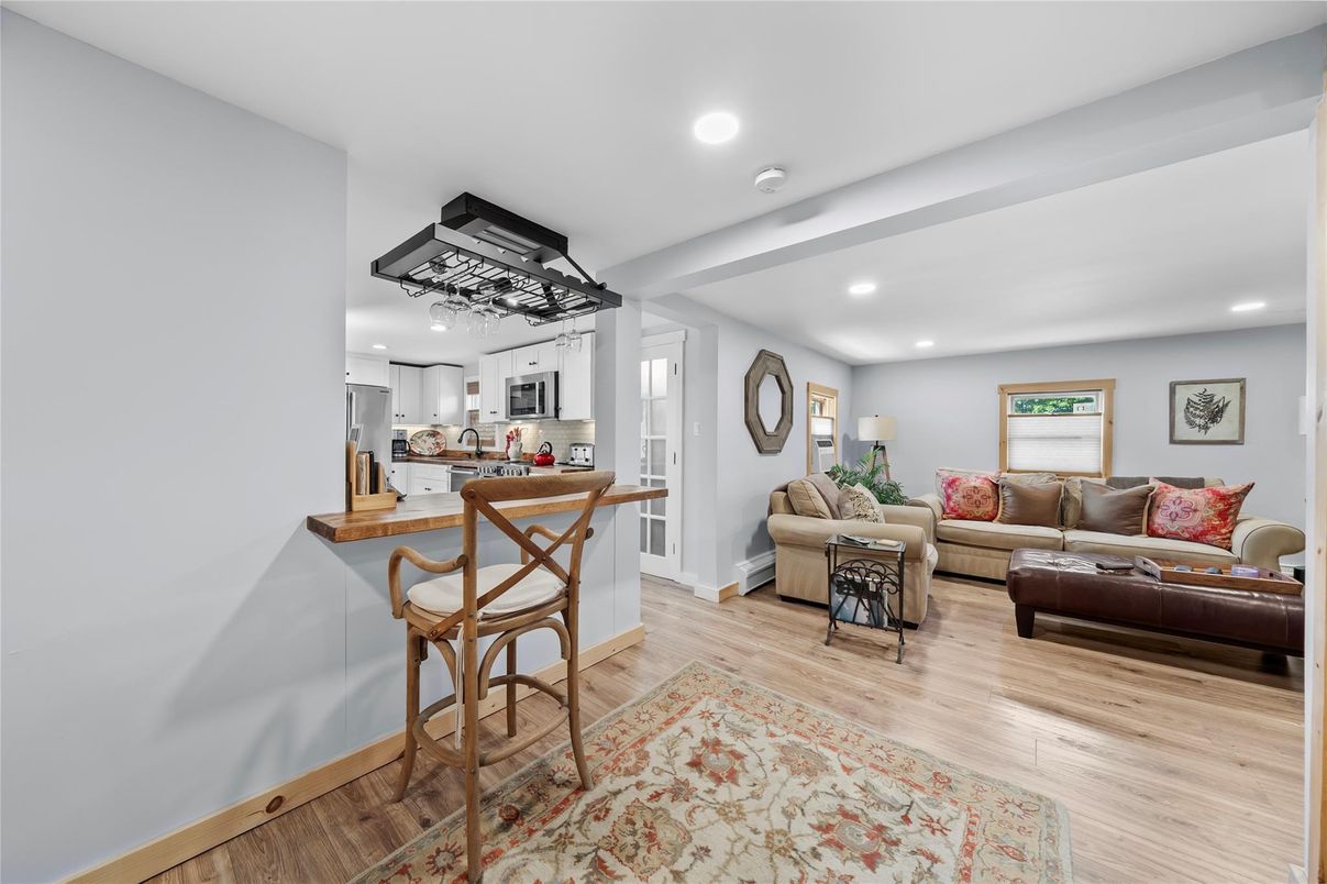 Interior, Kitchen, Living room, Recessed Lighting, Wood Texture Flooring