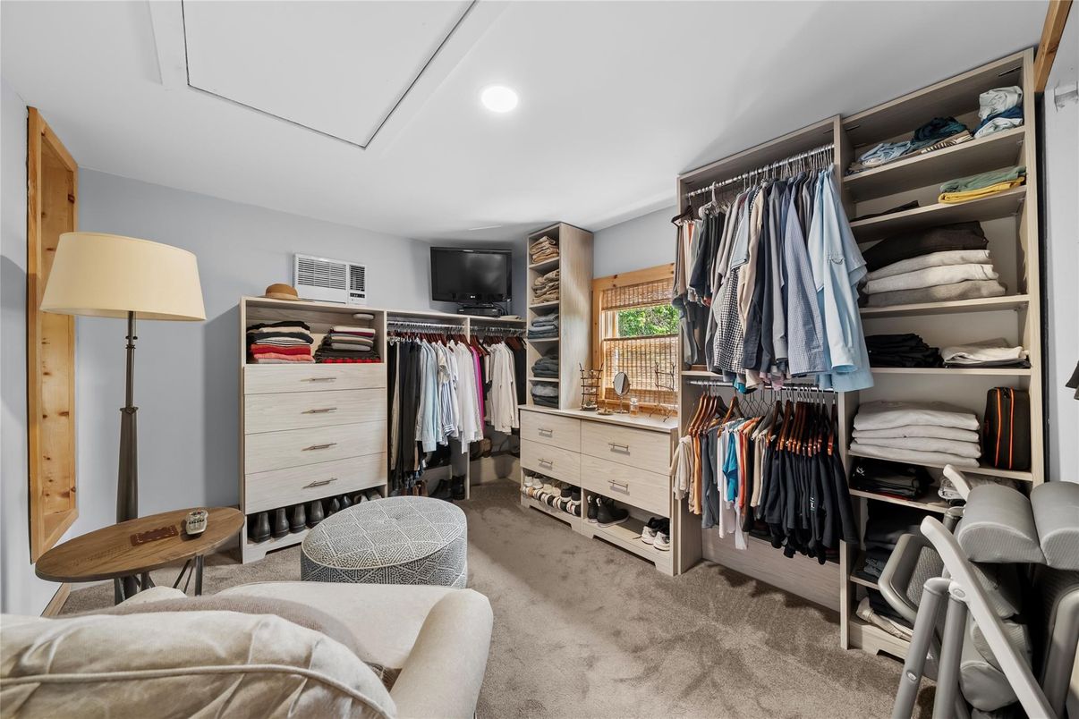 Interior, Recessed Lighting, Walk-in Closets