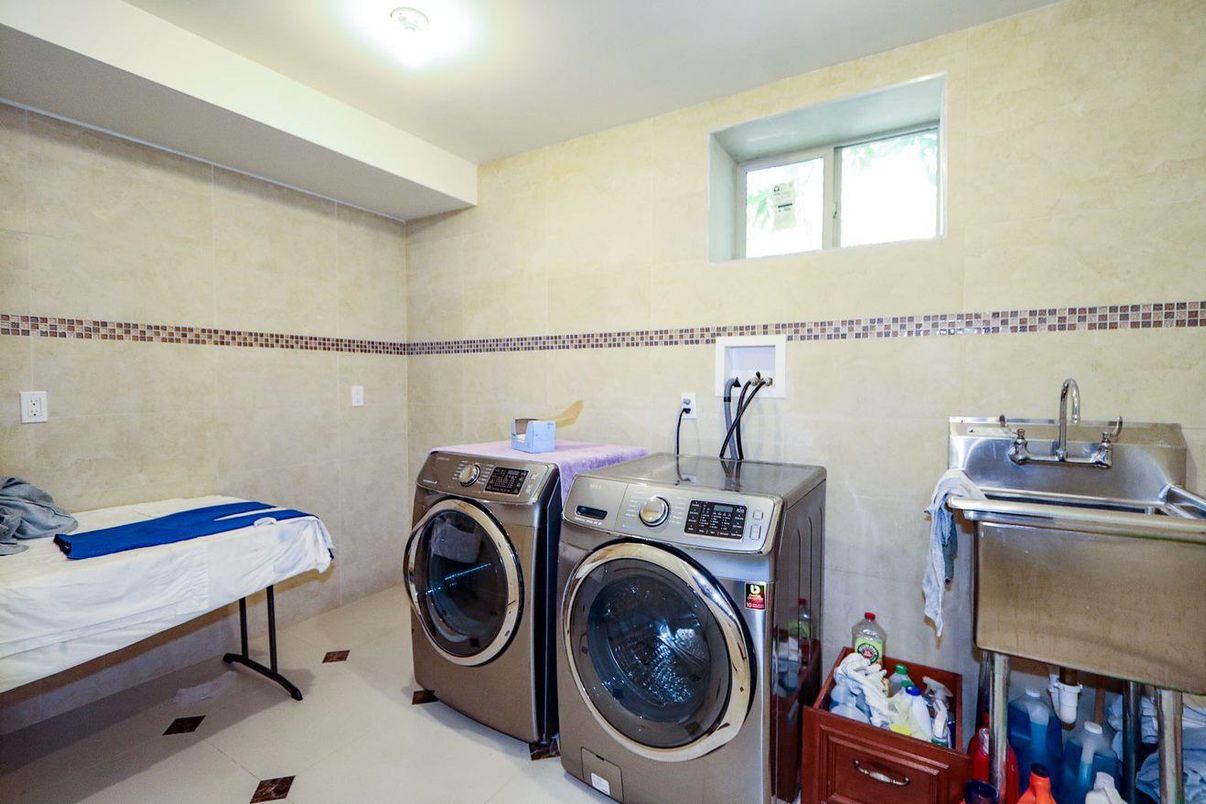 Interior, Recessed Lighting, Washer