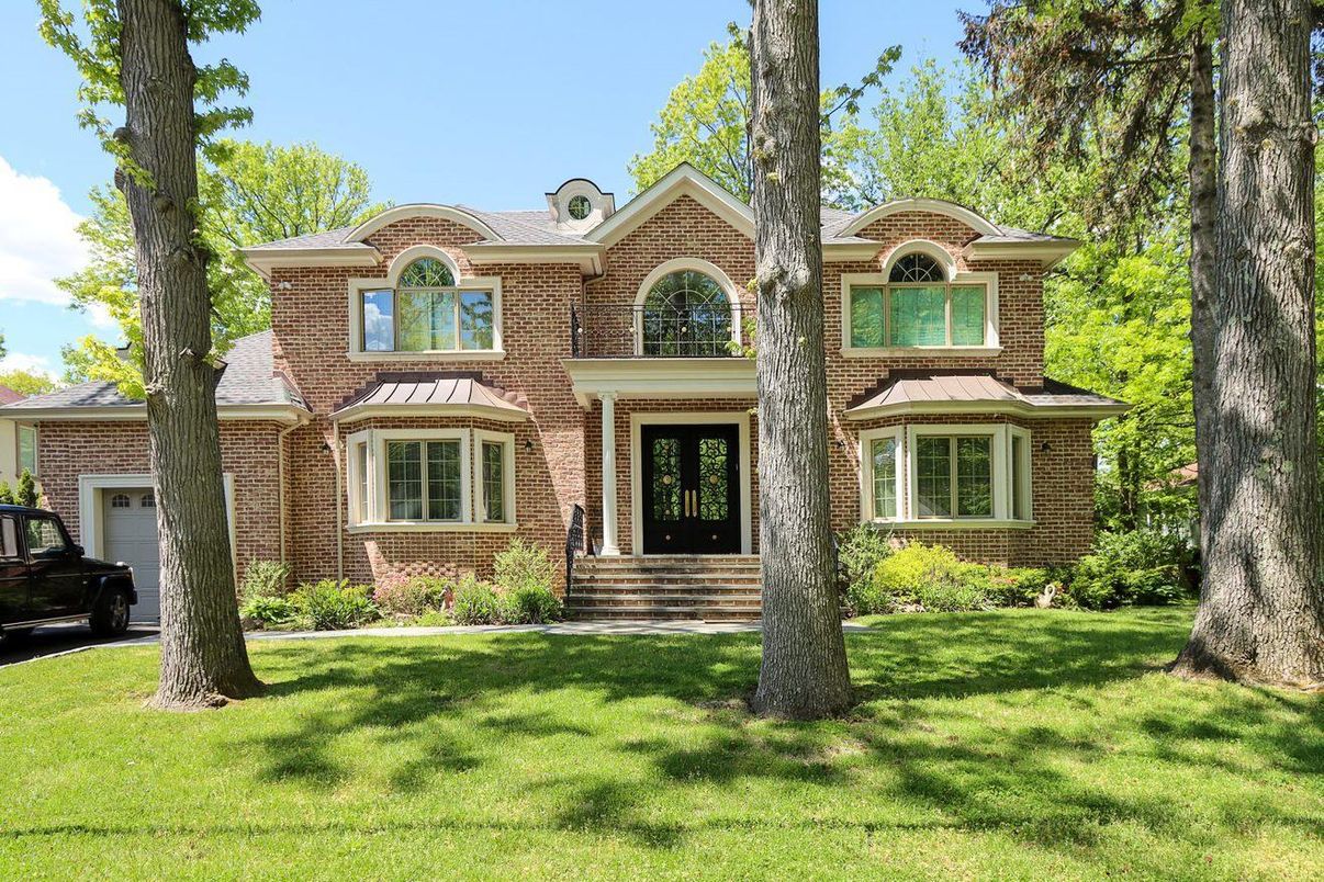 Attached, Exterior, Facade, Brick Facade, French Provincial