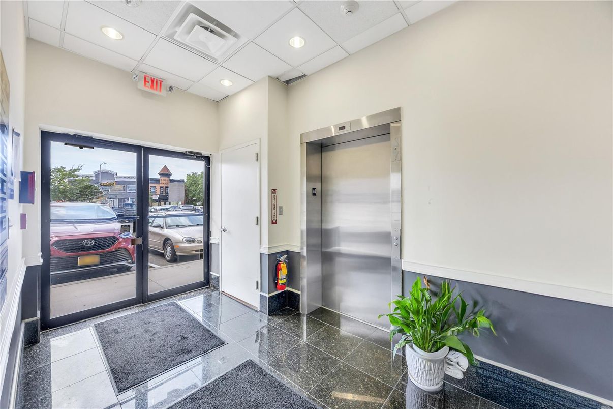 Elevator, Interior, Recessed Lighting
