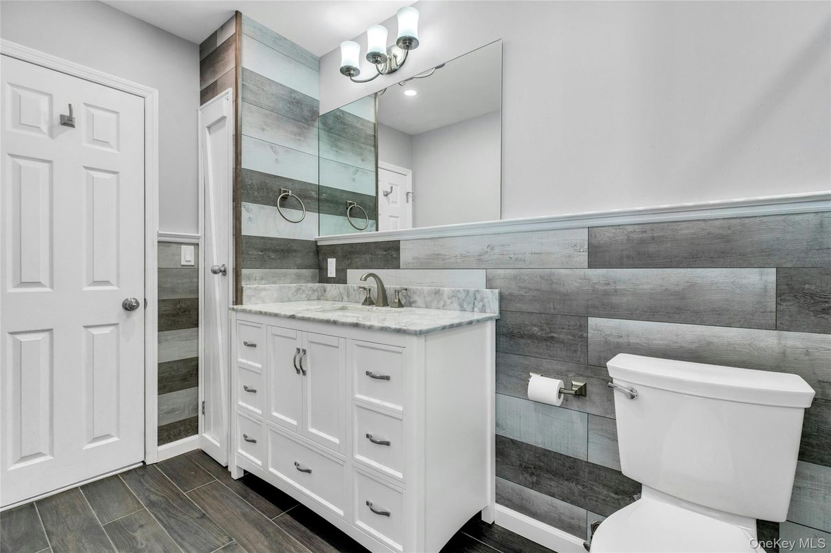 Bathroom, Interior, Wood Texture Flooring
