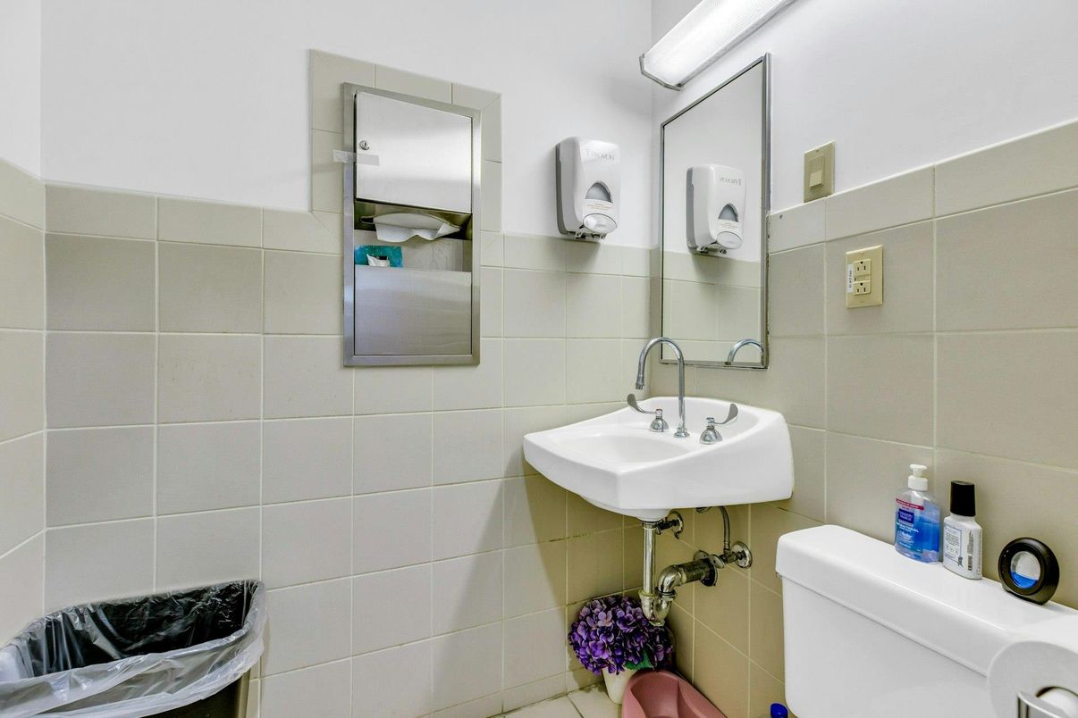 Bathroom, Interior