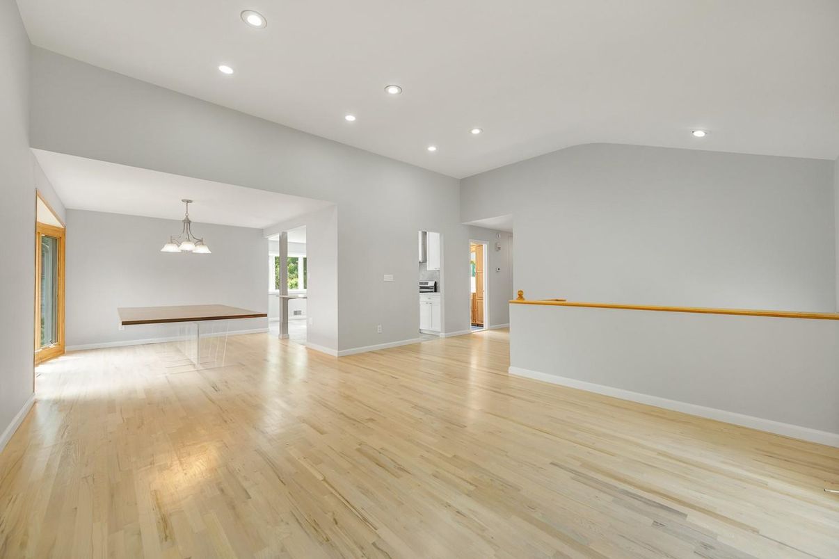 Empty room, Interior, Pendant Lights, Recessed Lighting, Wood Texture Flooring