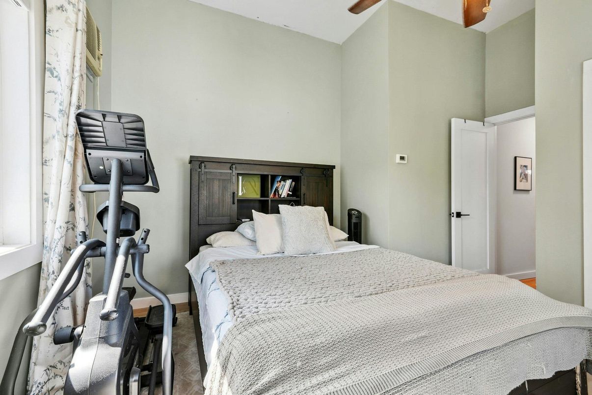 Bedroom, Fitness Equipment, Interior