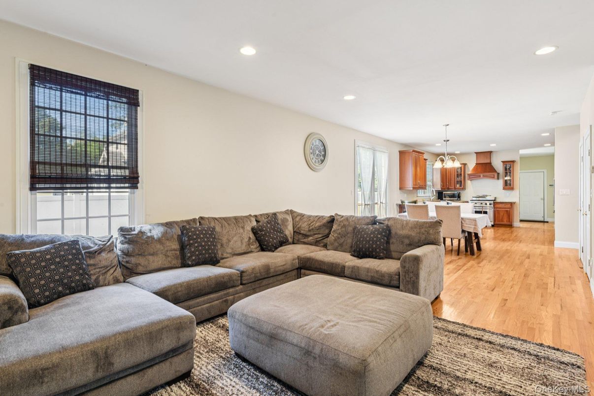 Dining room, Interior, Kitchen, Living room, Pendant Lights, Recessed Lighting, Wood Texture Flooring