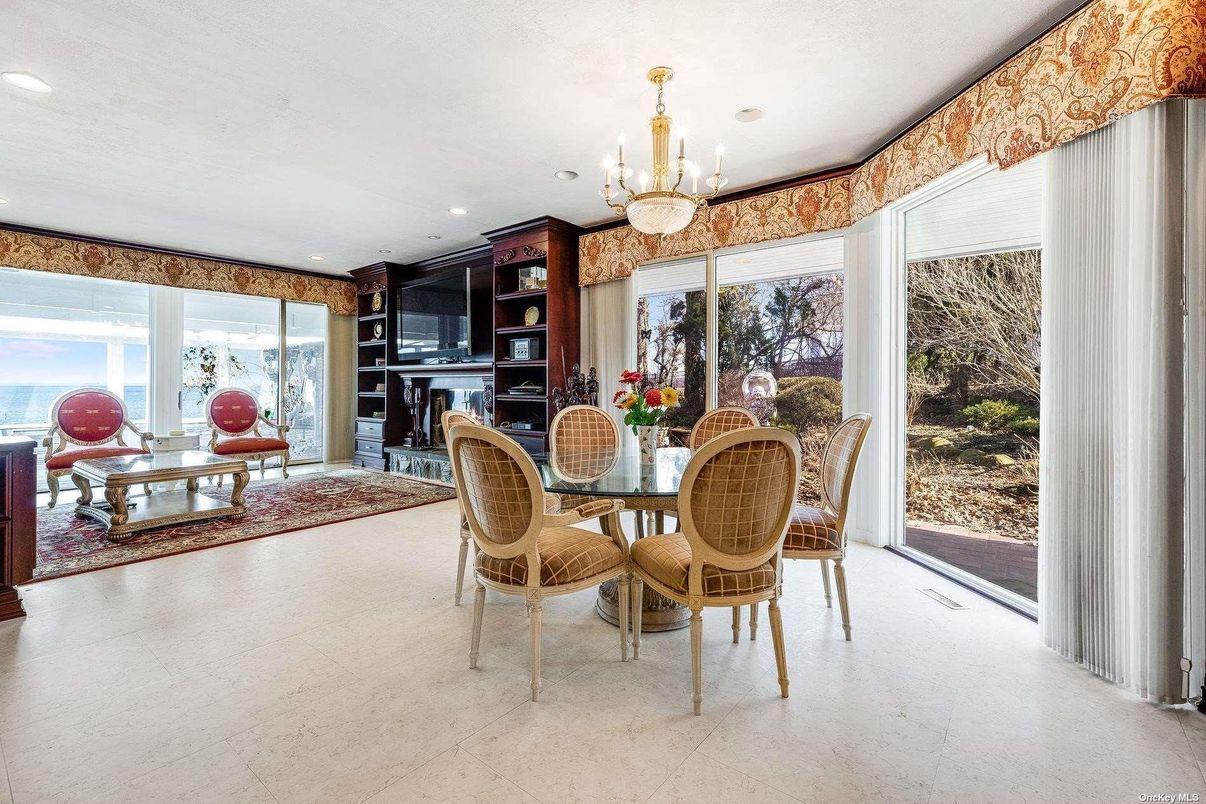 Chandelier, Dining room, Interior, Living room, Recessed Lighting
