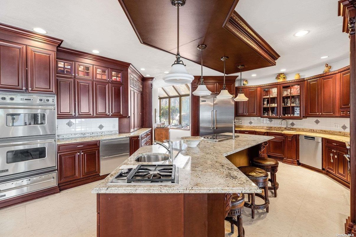 Interior, Kitchen, Pendant Lights, Recessed Lighting, Stainless Steel Appliances