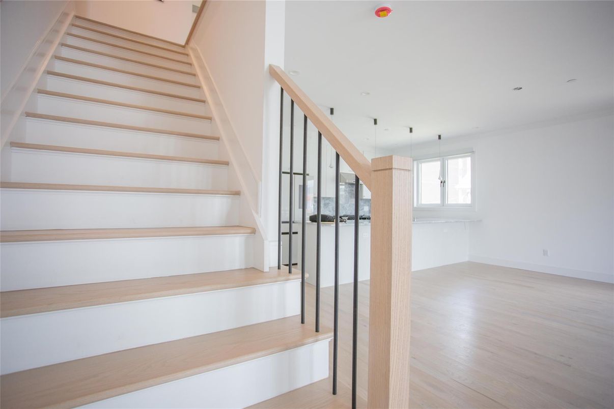 Interior, Pendant Lights, Recessed Lighting, Wood Texture Flooring