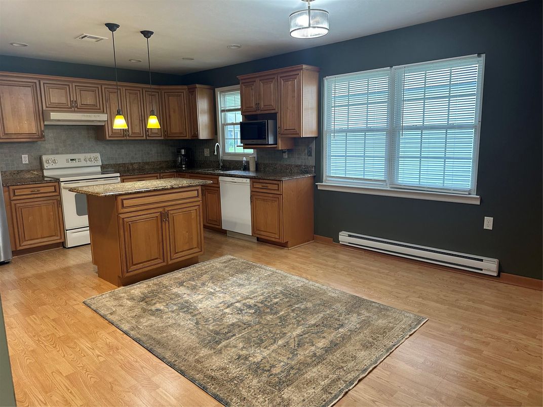 Interior, Kitchen, Pendant Lights, Wood Texture Flooring