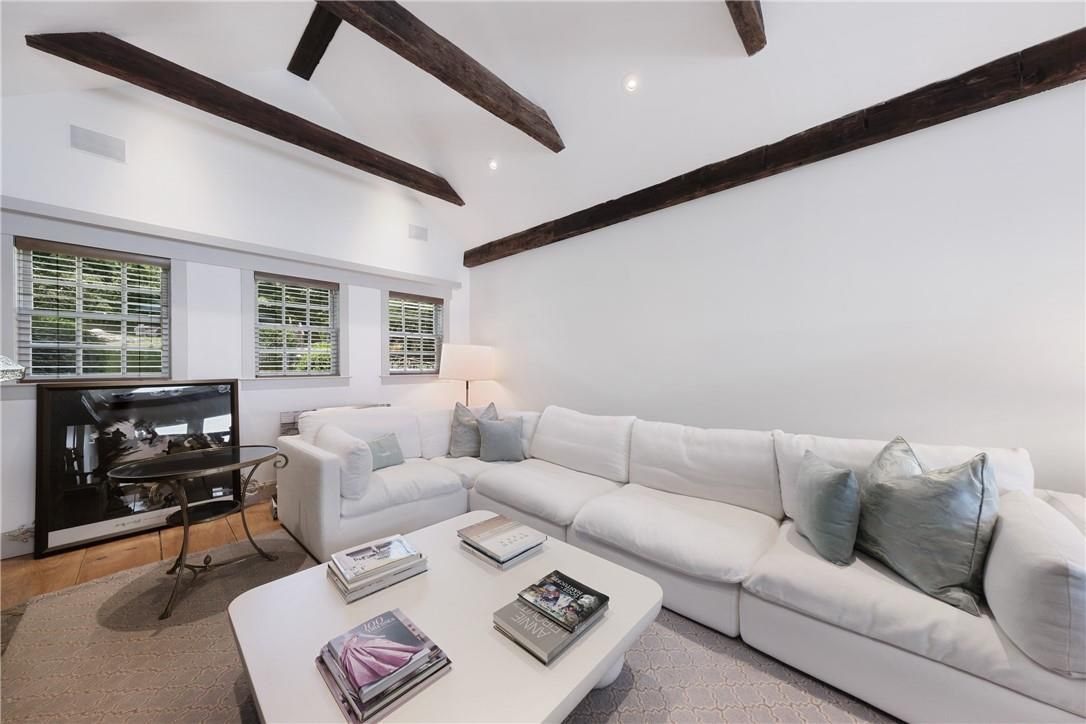 Interior, Living room, Recessed Lighting, Wooden Beams, Wood Texture Flooring