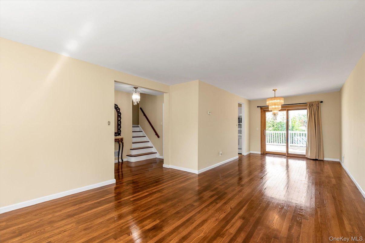 Chandelier, Empty room, Interior, Wood Texture Flooring