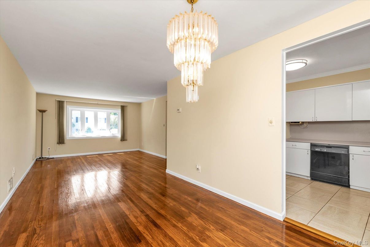 Chandelier, Empty room, Interior, Wood Texture Flooring