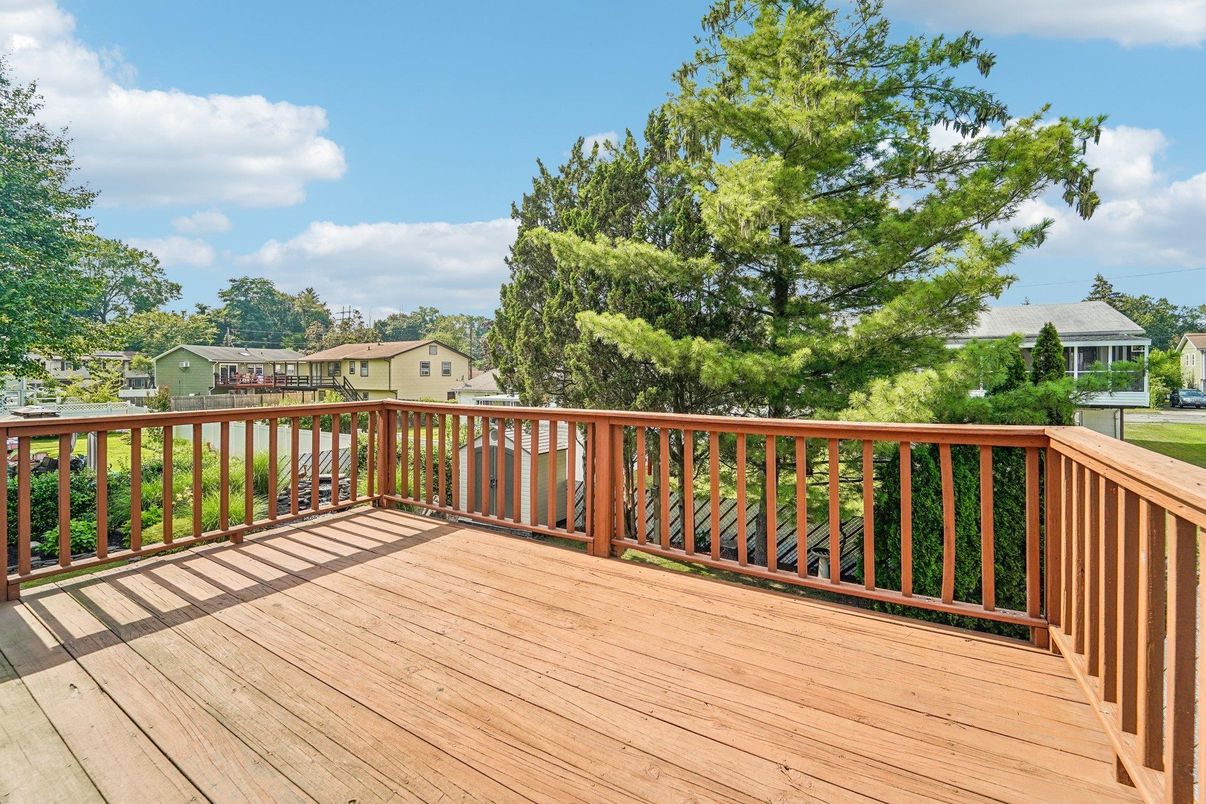 Exterior, Wood Texture Flooring