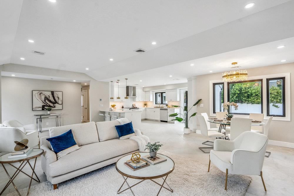 Chandelier, Dining room, Interior, Kitchen, Living room, Pendant Lights, Recessed Lighting