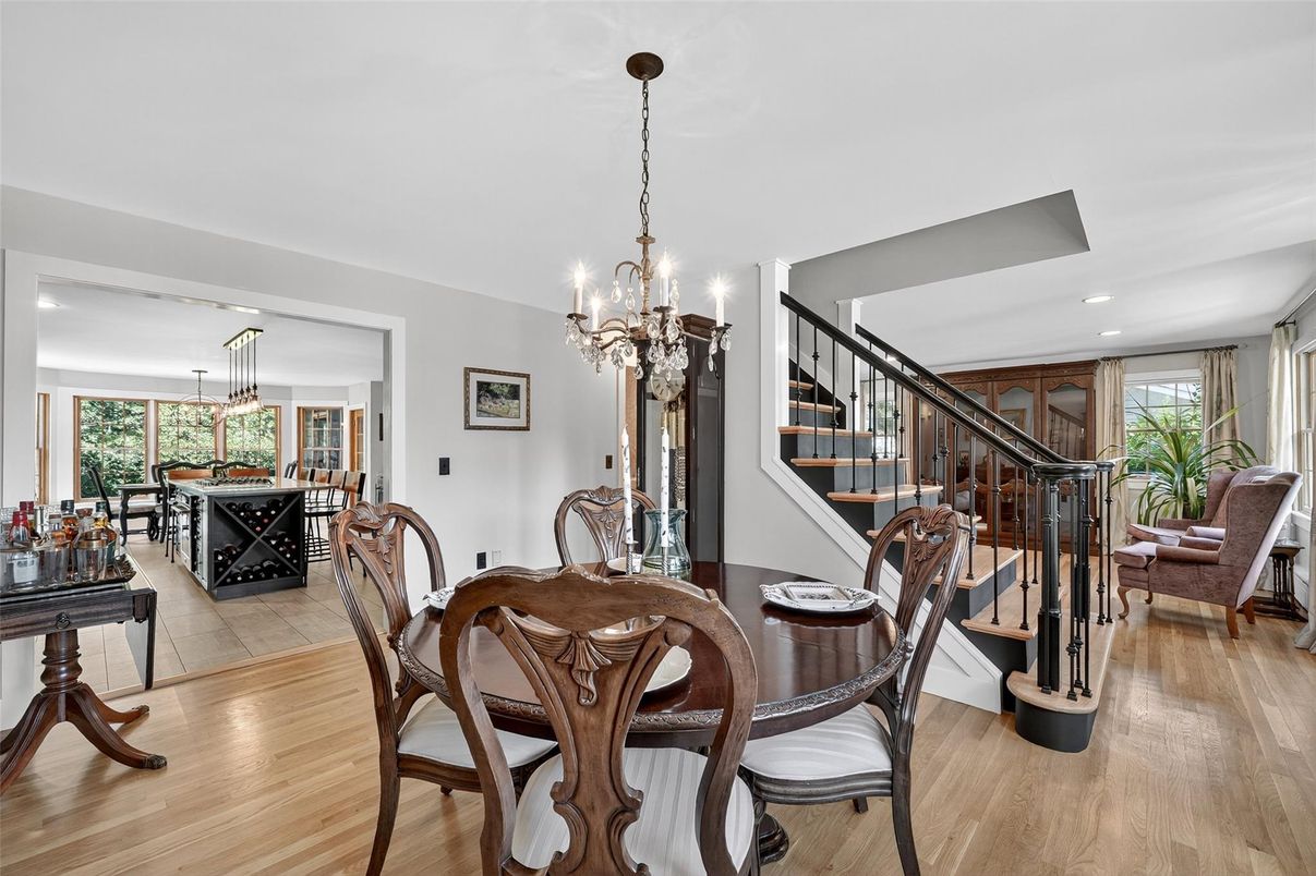 Chandelier, Dining room, Interior, Living room, Pendant Lights, Recessed Lighting, Wood Texture Flooring