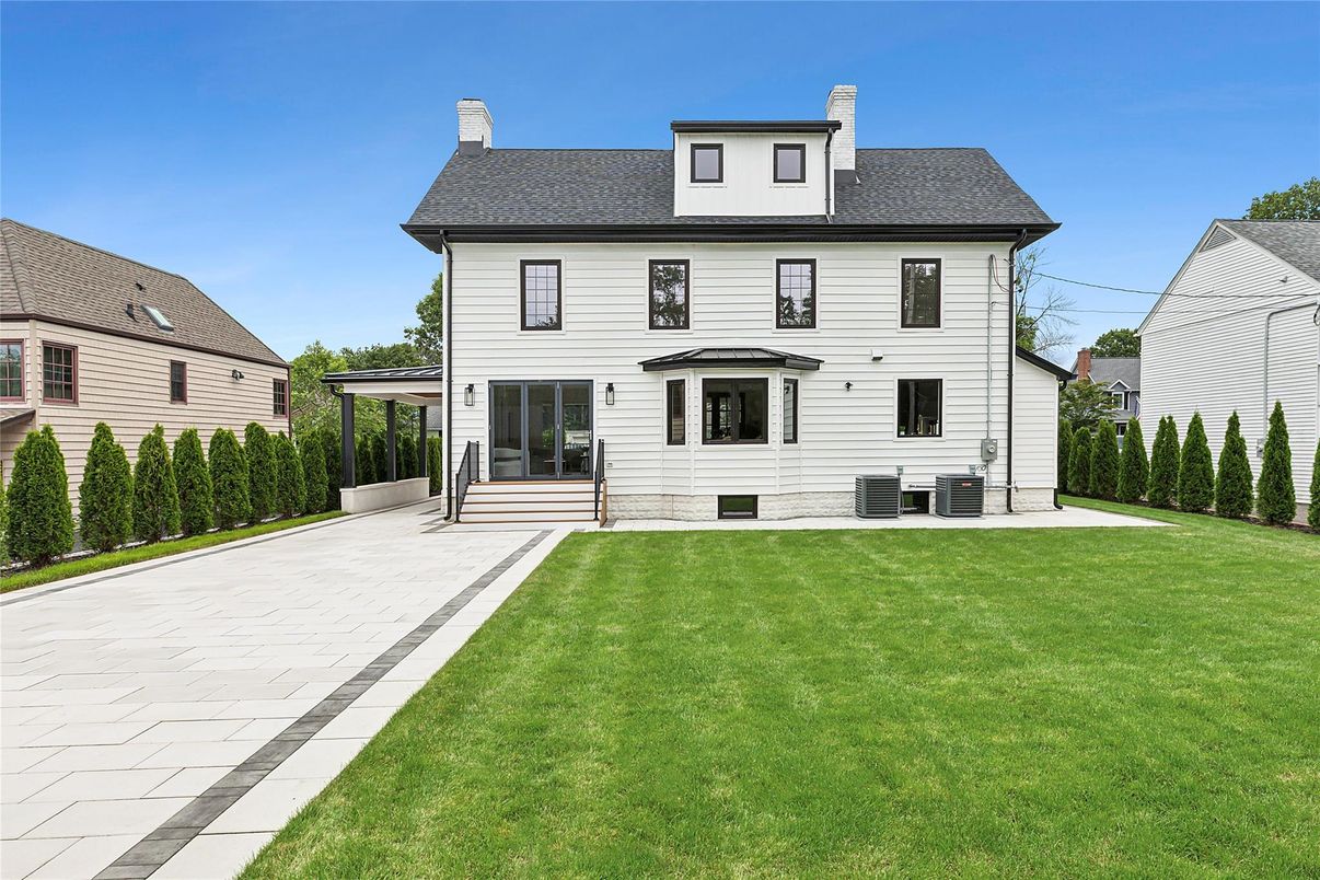Backyard, Exterior, Facade, Georgian