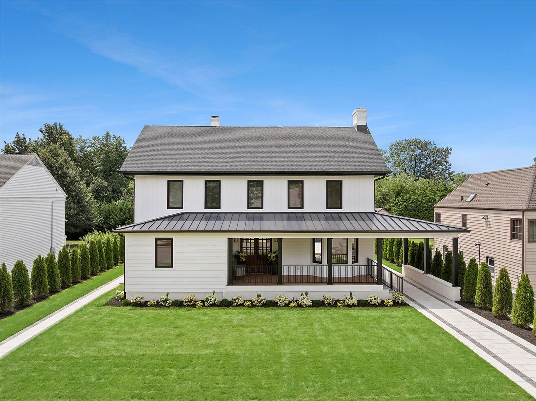 Backyard, Exterior, Facade, Farmhouse