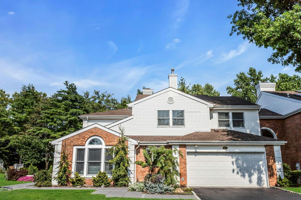 Attached, Exterior, Facade, Brick Facade, French Provincial