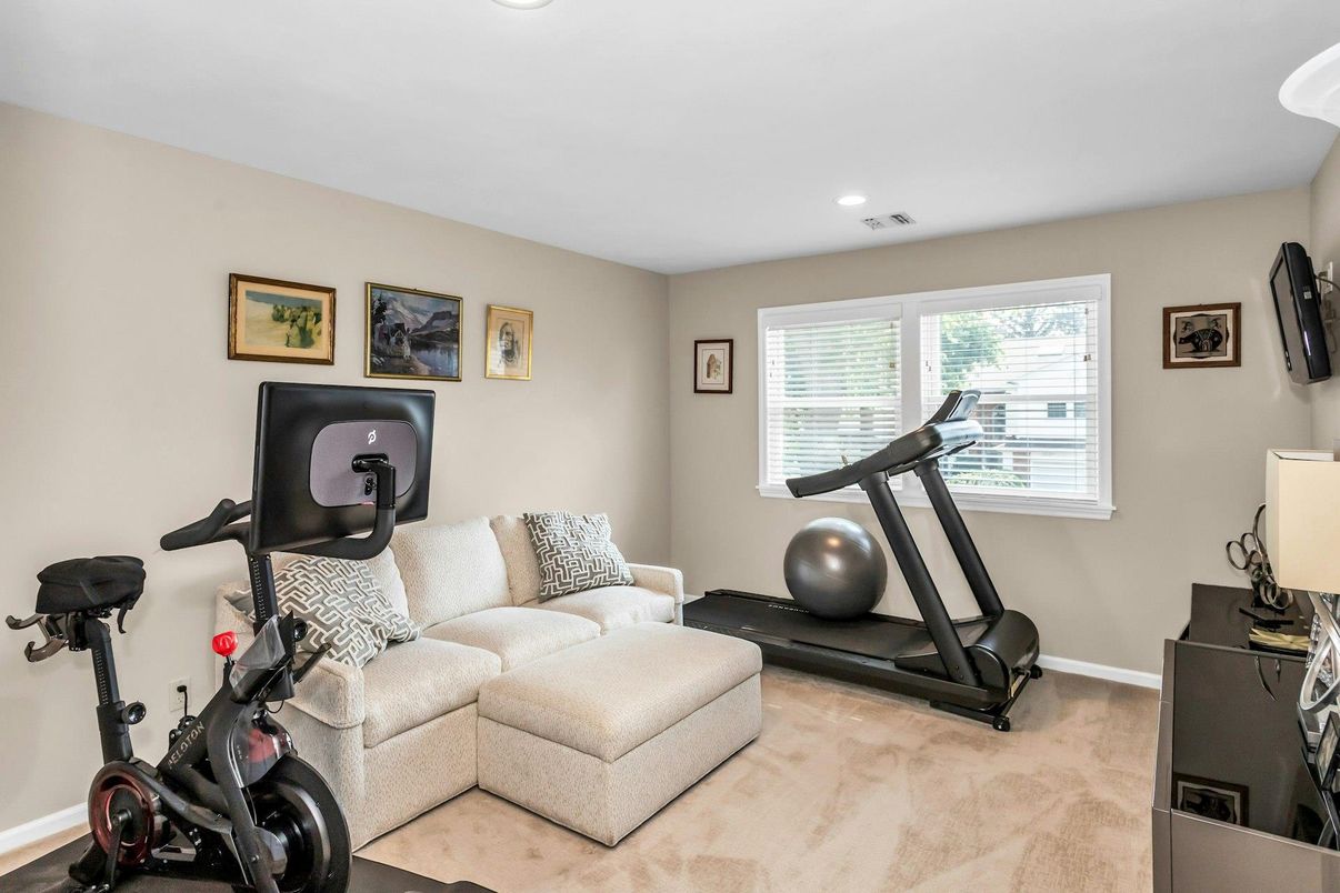Fitness Equipment, Interior, Recessed Lighting