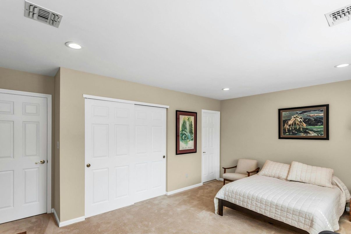 Bedroom, Interior, Recessed Lighting