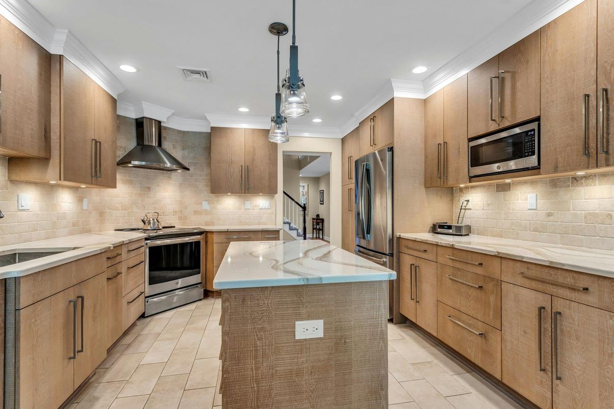 Interior, Kitchen, Pendant Lights, Recessed Lighting, Stainless Steel Appliances