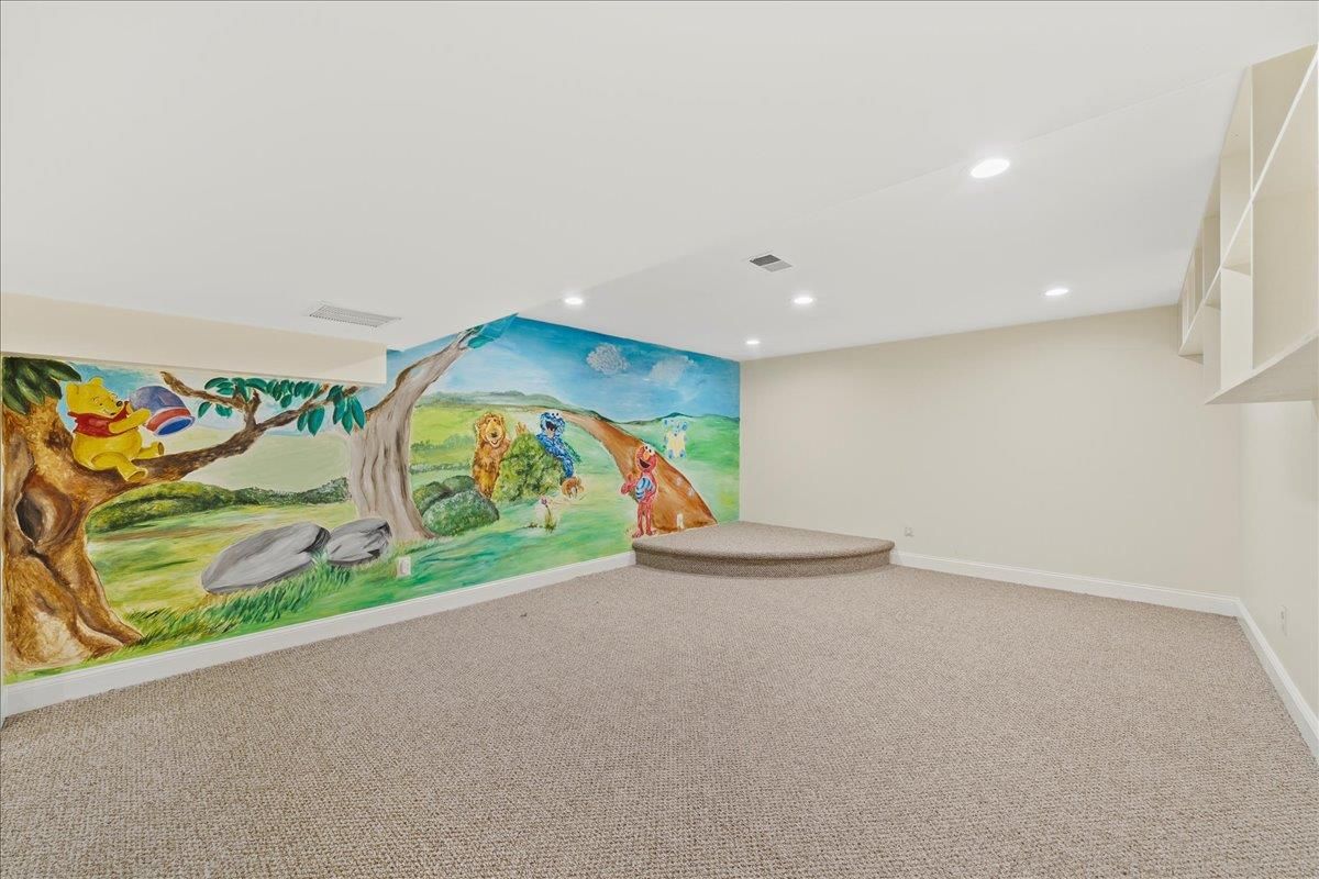 Empty room, Interior, Recessed Lighting