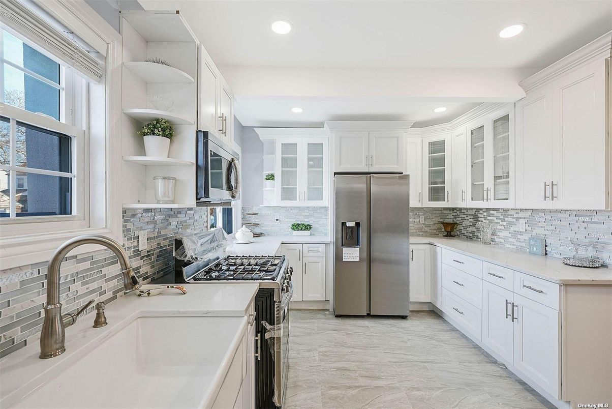 Interior, Kitchen, Marble, Recessed Lighting, Stainless Steel Appliances