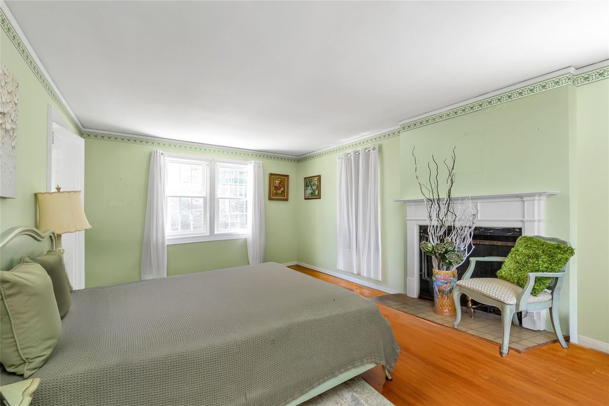 Bedroom, Fireplace, Interior, Wood Texture Flooring