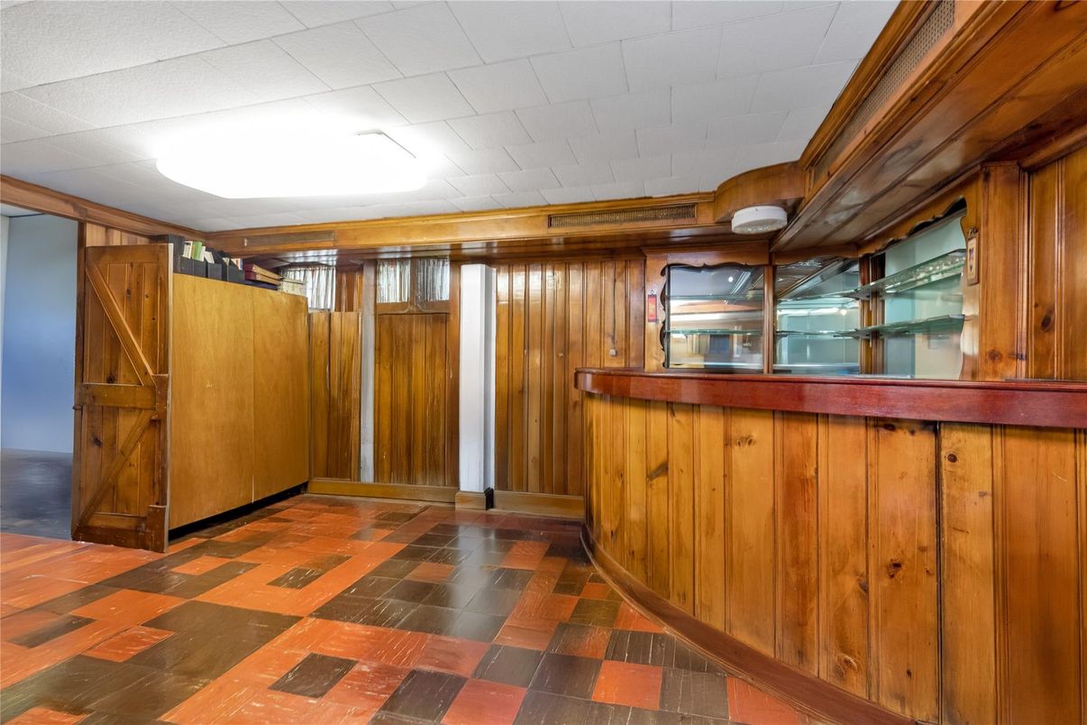 Interior, Wooden Walls