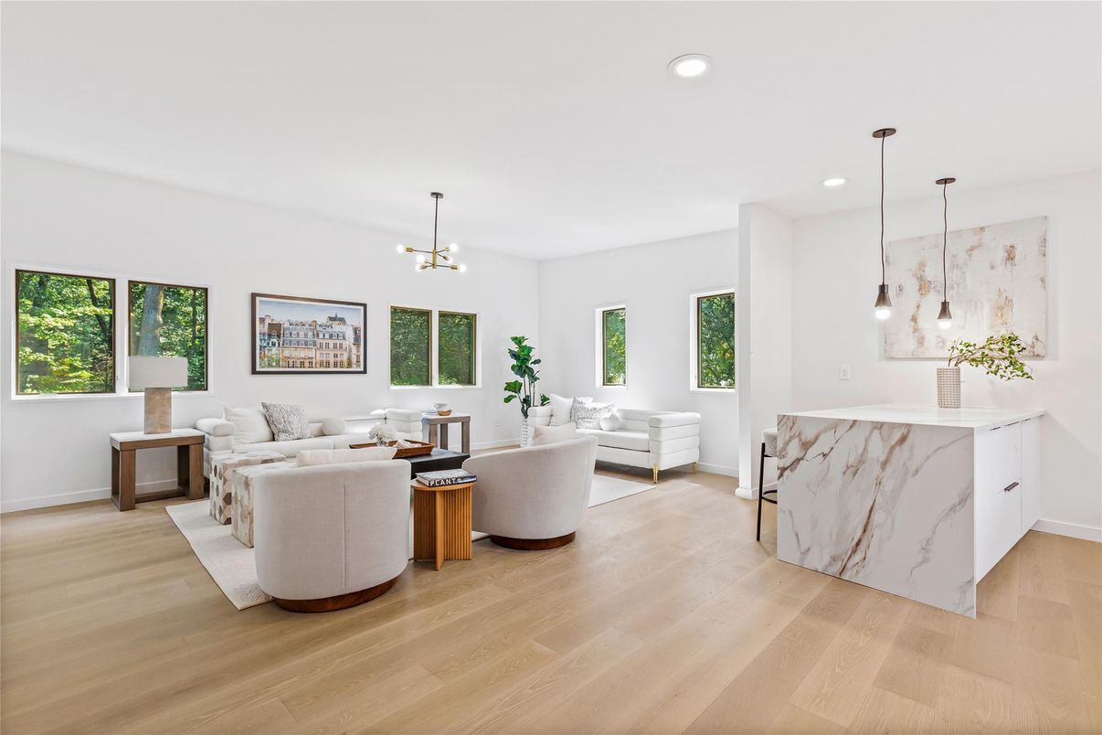 Interior, Living room, Pendant Lights, Recessed Lighting, Wood Texture Flooring