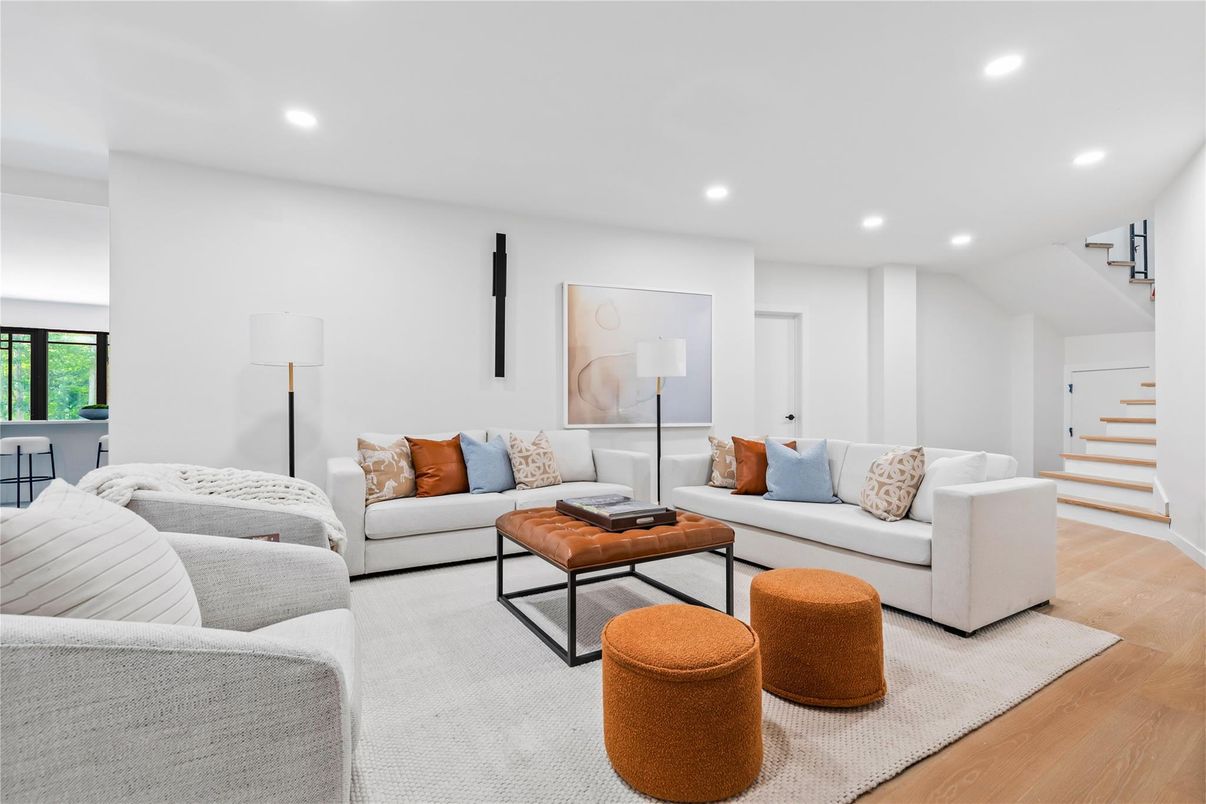 Interior, Living room, Recessed Lighting, Wood Texture Flooring