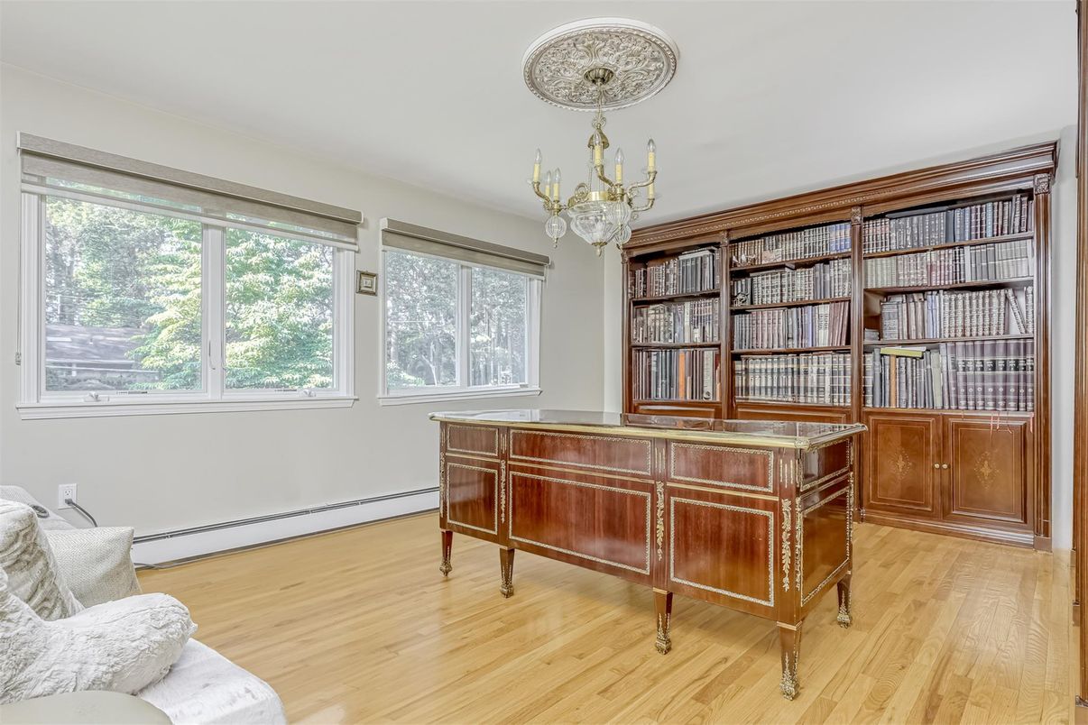 Chandelier, Interior, Wood Texture Flooring