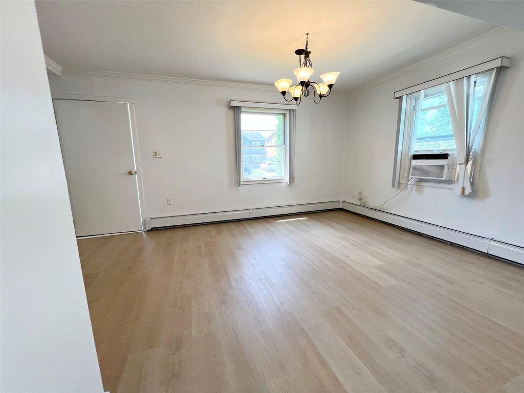 Chandelier, Empty room, Interior, Wood Texture Flooring