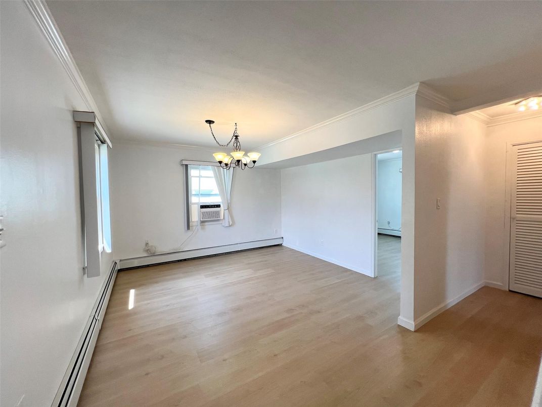 Chandelier, Empty room, Interior, Wood Texture Flooring