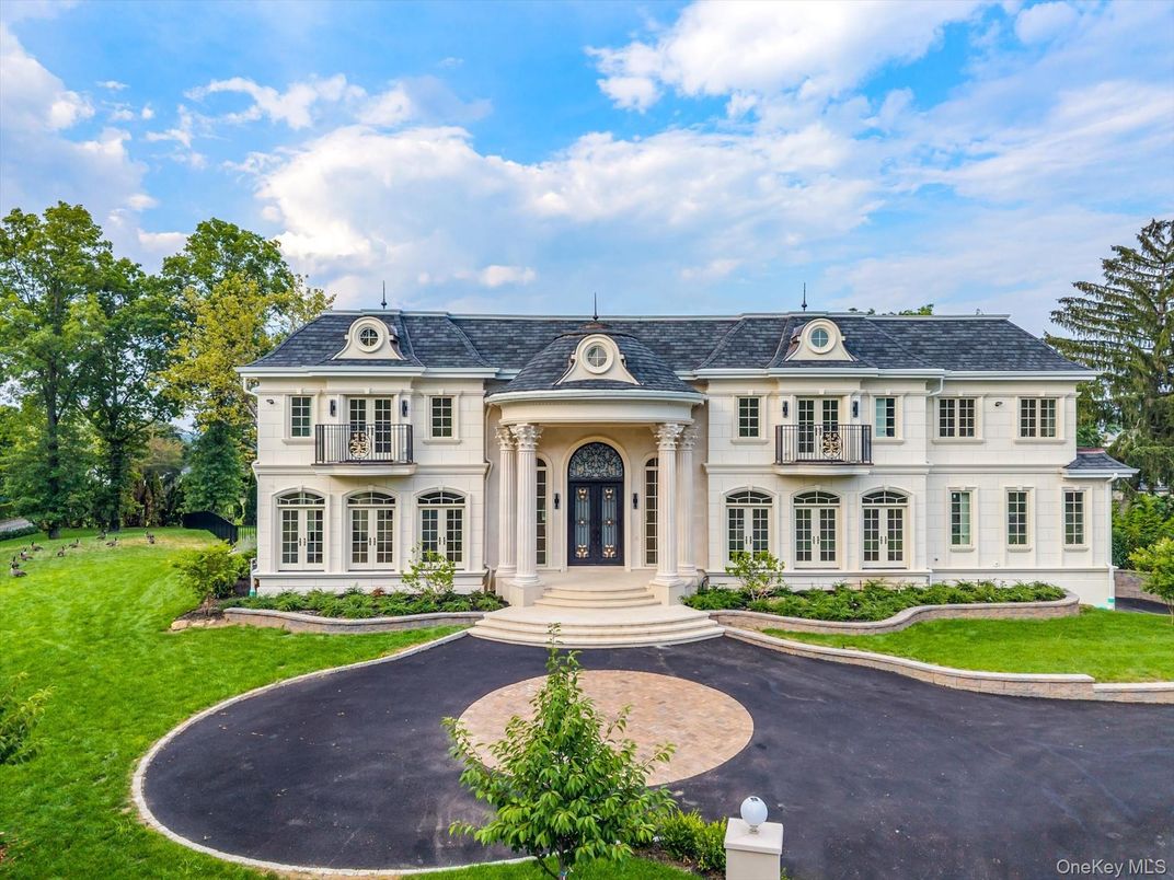 Exterior, Facade, French Provincial