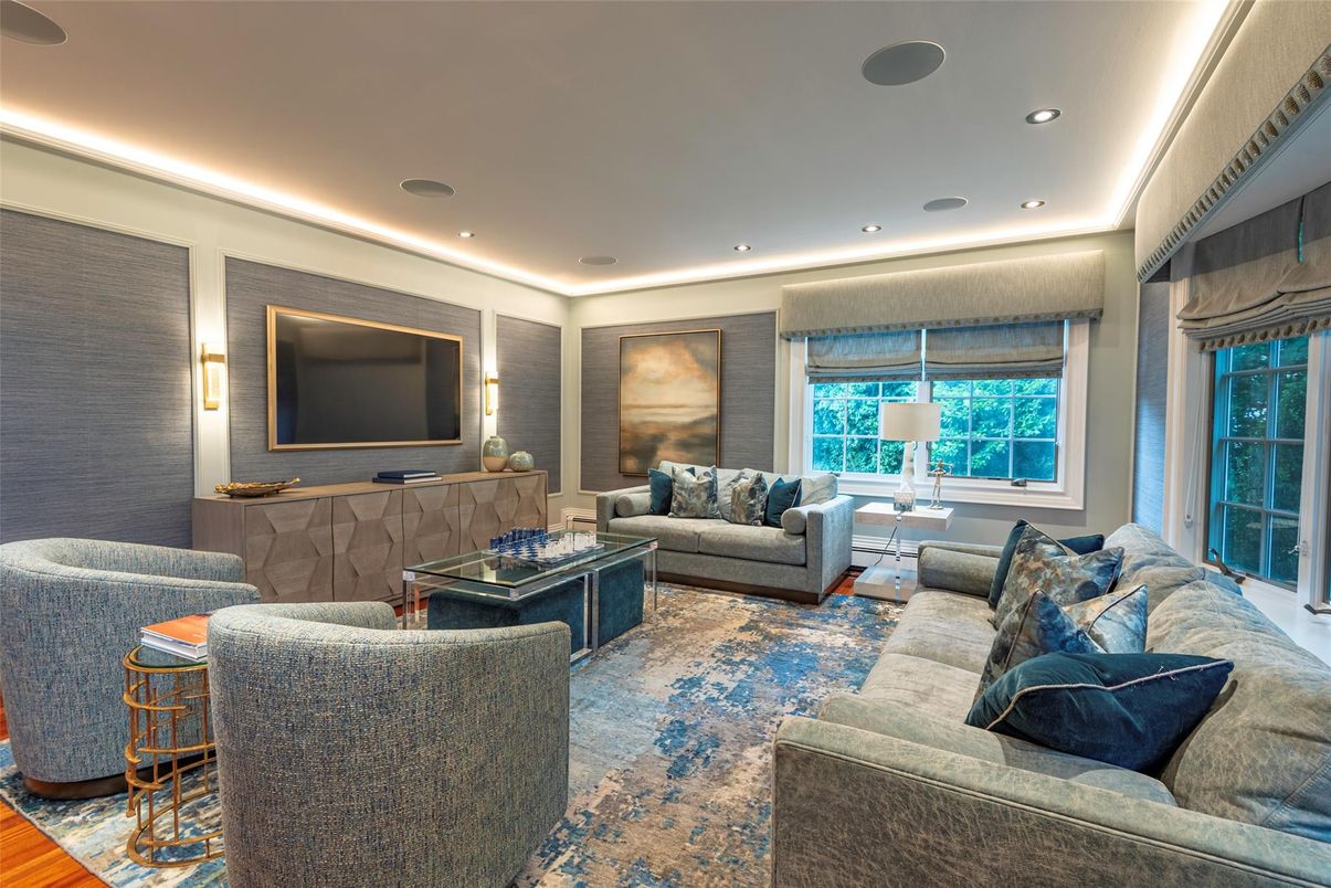 Interior, Living room, Recessed Lighting
