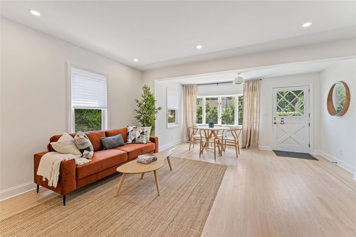 Dining room, Interior, Living room, Recessed Lighting, Wood Texture Flooring
