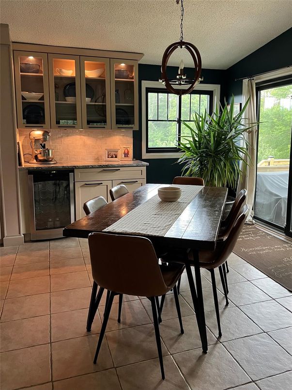 Dining room, Interior, Pendant Lights