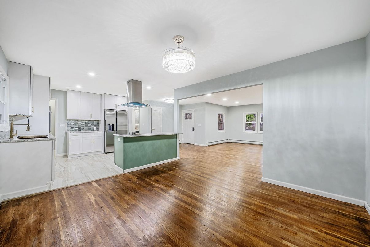 Chandelier, Interior, Kitchen, Recessed Lighting, Wood Texture Flooring