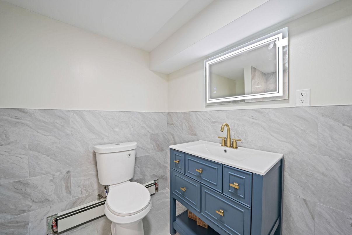 Bathroom, Interior, Marble Walls