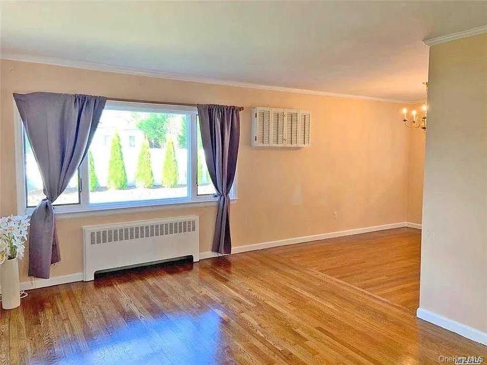 Chandelier, Empty room, Interior, Wood Texture Flooring
